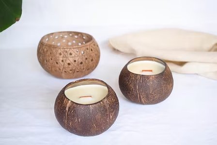 Passion fruit scented Candle